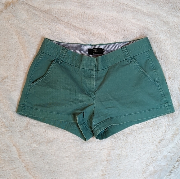 J. Crew Pants - J. Crew Chino city fit 3” Shorts